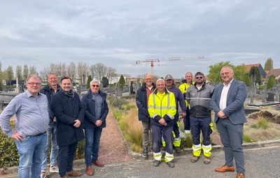 Nieuwpoort vergroent stedelijke begraafplaats voor meer sereniteit en natuurwaarde