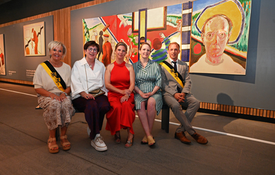 Westfront Nieuwpoort toont topwerken Roger Raveel in nieuwe tentoonstelling De Zin van Onzin