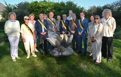 Nieuw kunstwerk van Freddy Cappon siert Vlindertuin van Nieuwpoortse Kinderboerderij